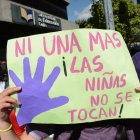 La menor de edad tomó el microbus de su recorrido para ir al colegio 15 minutos antes de lo normal, porque el conductor así lo pidió.