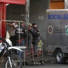 Cinco tiros acabaron con Iván Manuel Arteaga Flores. Su cuerpo quedó junto a su puesto.