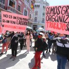 Cerca de 50 sexoservidoras participaron en la marcha por el Día Internacional del Trabajo.