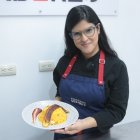 León aconsejan que entre los integrantes de la familia preparen el plato para sorprender a mamá.