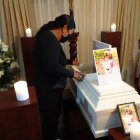 Dolores Paguay, sobrina de la menor, recordaba los sueños del pequeña junto a su féretro.