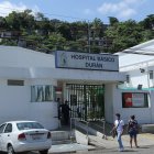 Las víctimas fueron llevadas a un hospital, donde luego de recibir atención médica se verificó que estaban estables.