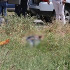 El cuerpo hallado a un costado del kilómetro 8 de la vía Durán-Tambo tenía ropa de color azul.