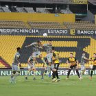 Barcelona y Deportivo Cuenca quedaron 1-1 en el Monumental.