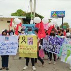 La familia y amigos de la víctima realizan marchas para exigir justicia para la menos violada y asesinada.
