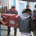 El féretro fue retirado por los familiares pasado el mediodía y será velado en el Salón de Actos de la parroquia San Andrés.