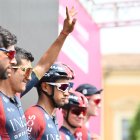 Richard Carapaz dio el salto al segundo lugar de la clasificación general y en la montaña apunta a vestirse con la maglia rosa.