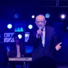 Durante el evento se rindió tributo al artista. Sergio Vivar interpretó su popular tema ‘El pañuelo blanco’.