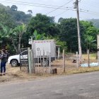 Los cuerpos estaban cerca a la vía que comunica los cantones 24 de Mayo y Jipipaja.