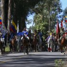 Los caballeros, la mayoría soldados, han recorrido desde el pasado 5 de mayo cientos de kilómetros montados en sus cabalgaduras desde lugares distantes como Guayaquil o Cuenca.
