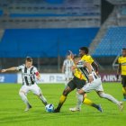 Montevideo Wanderers vs. Barcelona: ¡No hay goles en Uruguay!