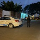 La Policía llegó a la escena del crimen para iniciar las investigaciones.