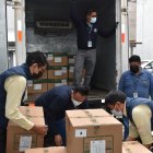 El material consiste en 60.000 tarjetas de policarbonato.