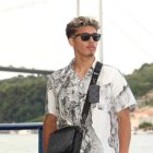 Jeremy Sarmiento, jugador del Brighton de Inglaterra, se encuentra de vacaciones en Turquía.