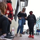 Muchas han decidido ocupar otras calles hasta que terminen las festividades este mes.