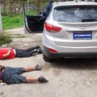 Los dos primeros sospechosos en ser detenidos.