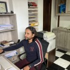 Paúl Ambrossi dejó las canchas y ahora pasa mucho tiempo detrás de una computadora.