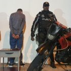 Al sospechoso le dieron un 'cariñito' los moradores del sector antes de ser atrapado por la Policía.