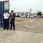 Al interior del destacamento dispararon al grupo de oficiales que estaban formándose. Las autoridades analizan cómo resguardarlo mejor.