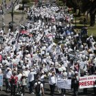 Al menos 500 personas se congregaron en el parque La Carolina, en el norte, para marchar por sus alrededores.