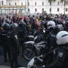 La marcha salió de la Universidad Central y agrupó a estudiantes, sindicalistas y otros grupos que participaron en el cuarto día de paralización.