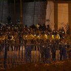 Ministro denuncia desaparición de 18 policías e incendio de unidad policial.