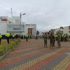 Policías y militares resguardaron el ECU911 por presuntas amenazadas de manifestantes.