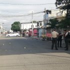 Los detenidos se movilizaban en motocicleta. Se hallaron 5 indicios balísticos.