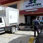 El cuerpo de Walter  Cisneros fue encontrado en una de las habitaciones de un departamento del cuarto piso de ese edificio.