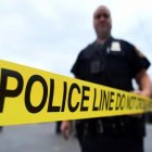 Los policías llegaron al local de comidas tras la alerta por el ataque a balas a una de las trabajadoras del lugar.