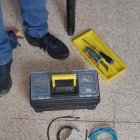 Con caja de herramientas y todos sus ‘juguetes’ fueron sorprendidos los cuatro pillos.