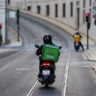 Varias de las aplicaciones extranjeras no brindan un seguro médico y seguro de accidentes a sus empleados.