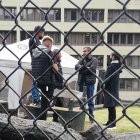 Los familiares esperaban la tarde de ayer los resultados de la autopsia.