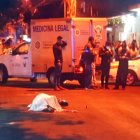 El agente de la CTE quedó tendido sobre la calzada, en el sector Las Malvinas.