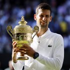 Novak Djokovic venció en la final de Wimbledon al australiano Nick Kyrgios.