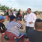 Conversando con los futuros votantes. García pertenece al Centro Democrático, lista 1.