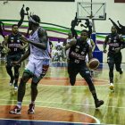 Barcelona demostró su superioridad ante Portoviejo y sumó el segundo triunfo en la Liga BásquetPro.