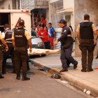 La chica llevaba poco tiempo de vivir en la zona, según dijeron moradores a la Policía. Este martes, el domicilio estaba con candado.