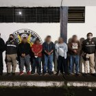 Varios de los detenidos registran antecedentes penales por otros delitos.