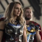 Chris Hemsworth dejó de comer carne para besar a la vegana Natalie Portman