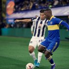 Alan Franco jugó como volante izquierdo y Luis Advíncula como lateral derecho. Tuvieron un duelo personal.