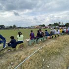 El sitio más bacán para ver fútbol: los palcos hechos de neumáticos usados.