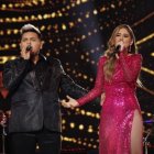 Zunio y Mar interpretaron a dúo Nuestro Juramento.