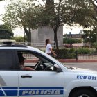 En este redondel de la ciudadela Sauces 9 fue hallado el cuerpo de una persona, la víctima, al parecer, una mujer.