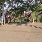 La víctima estaba sentada en una hamaca cuando dispararon.