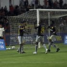 Francisco Fydriszewski (i) y Roberto Ordóñez (d) marcaron los tantos de Aucas en la victoria por 2-1 sobre Deportivo Cuenca.