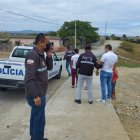 Operativo realizado por agentes, buscando evidencias del caso.