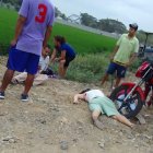 Una de las víctimas quedó tendida tras el enfrentamiento en un sector de la vía La Victoria