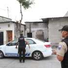 A la mañana siguiente, agentes llegaron para custodiar la escena, tras el hallazgo de la granada.