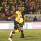 Fidel Martínez estaba con las luces prendidas, hizo un doblete ante Mushuc Runa.